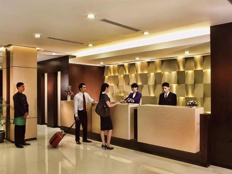 Orchardz Hotel Ayani Понтианак Экстерьер фото