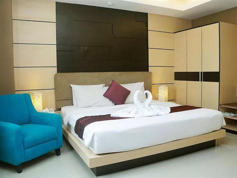 Orchardz Hotel Ayani Понтианак Экстерьер фото