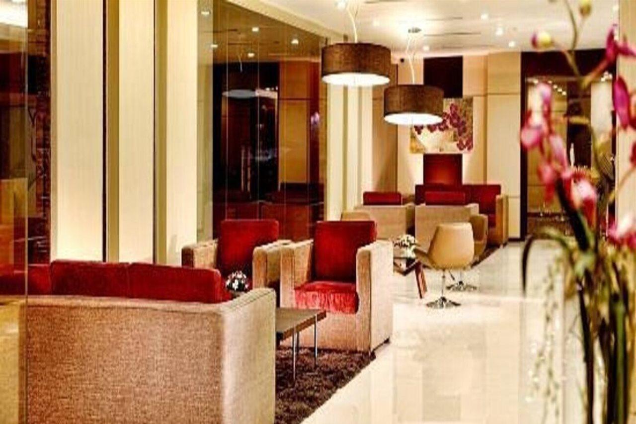 Orchardz Hotel Ayani Понтианак Экстерьер фото